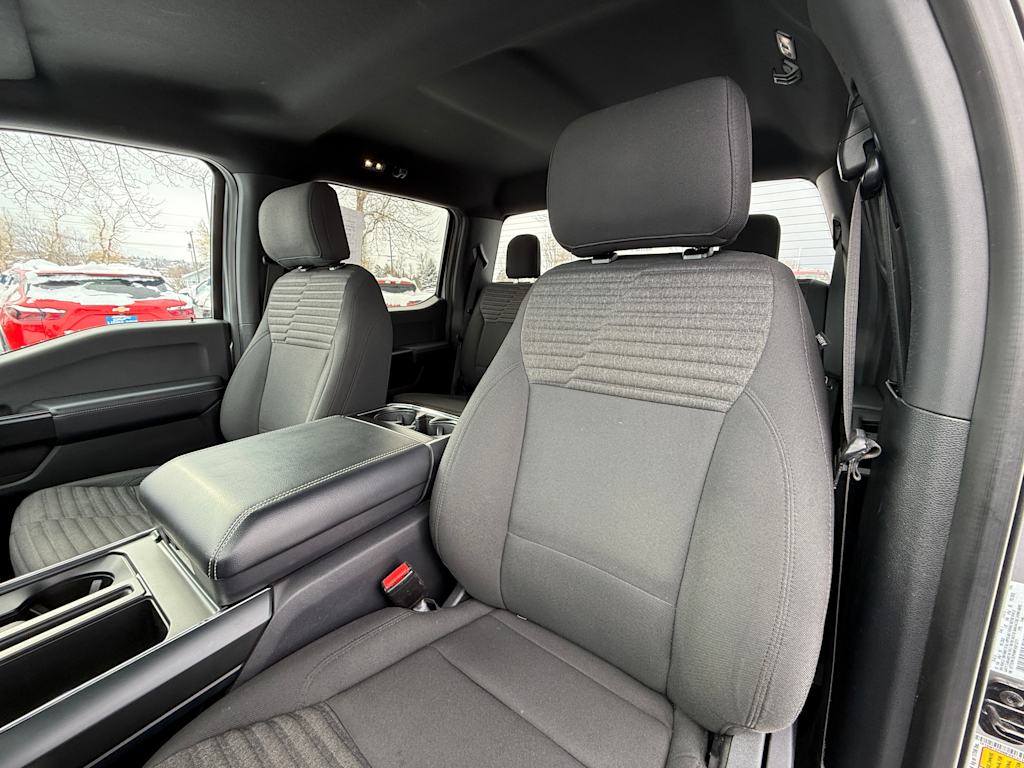 2021 Ford F-150 XL 8