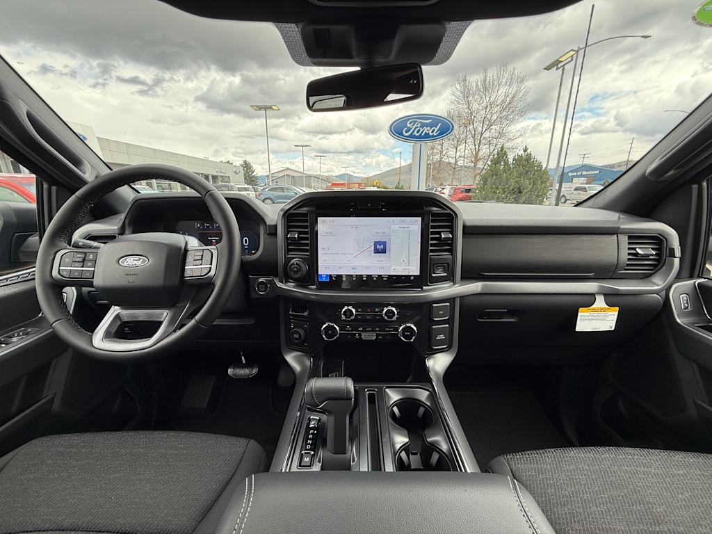 2025 Ford F-150 XLT 11