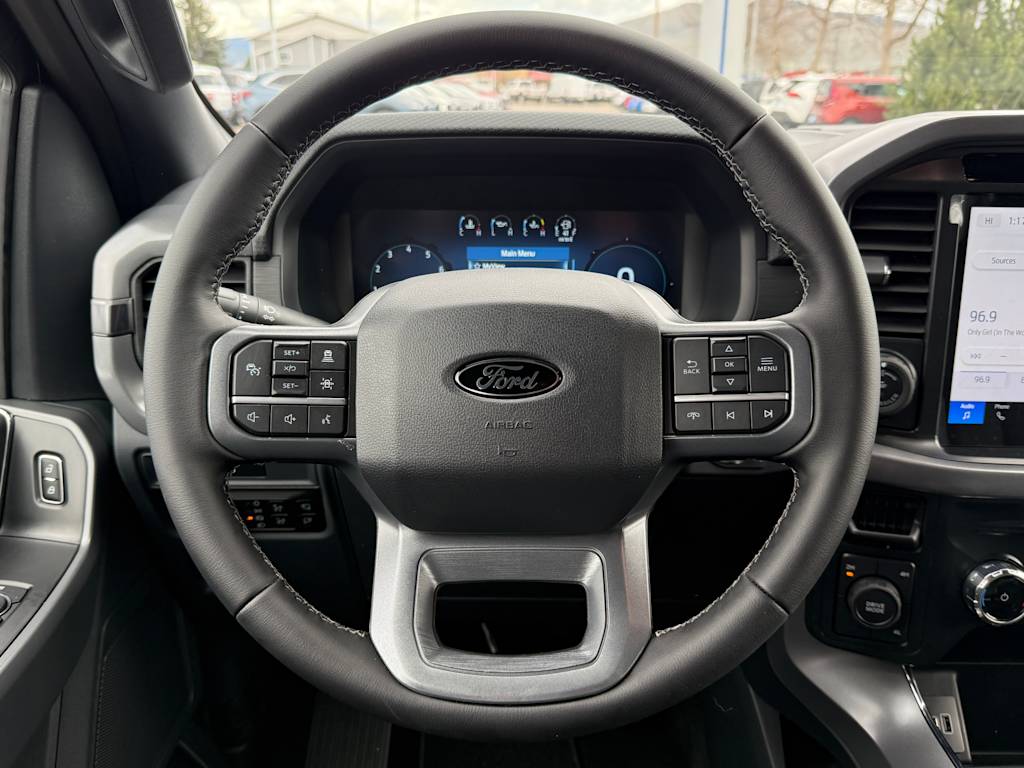 2025 Ford F-150 XLT 8
