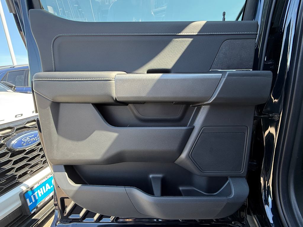 2025 Ford F-150 XLT 28