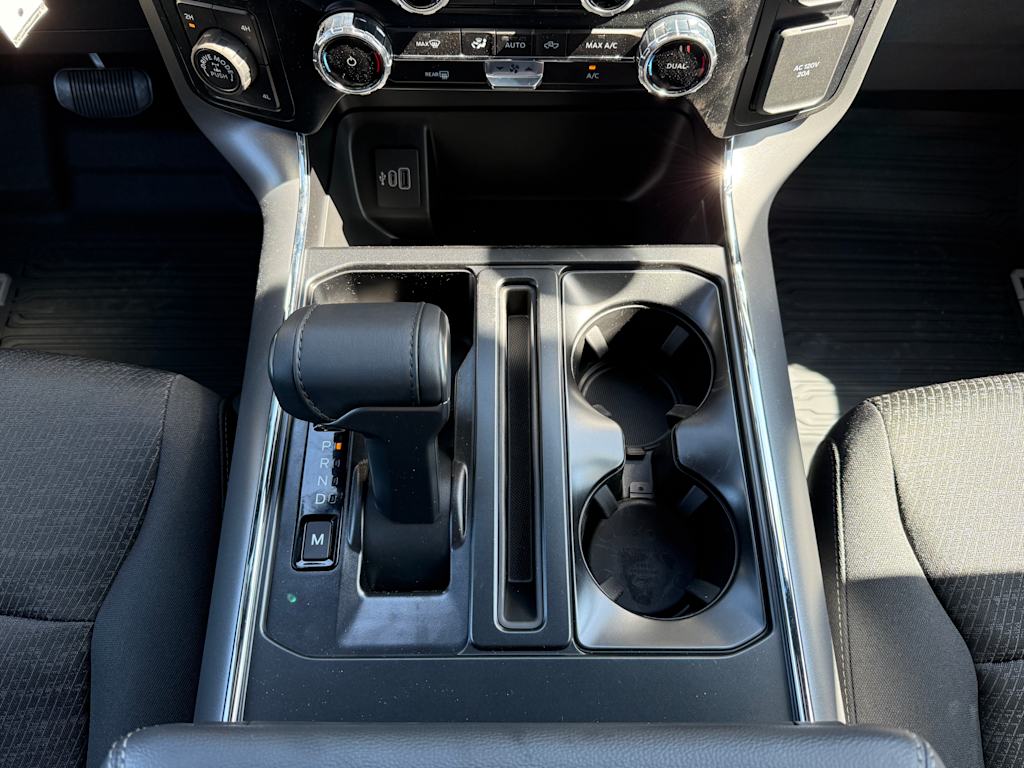 2025 Ford F-150 XLT 11