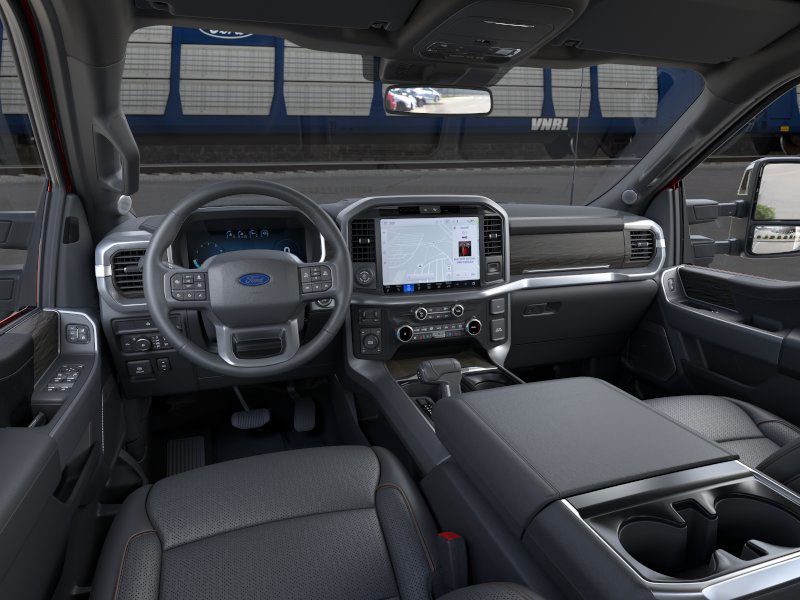 2025 Ford F-150 Lariat 2