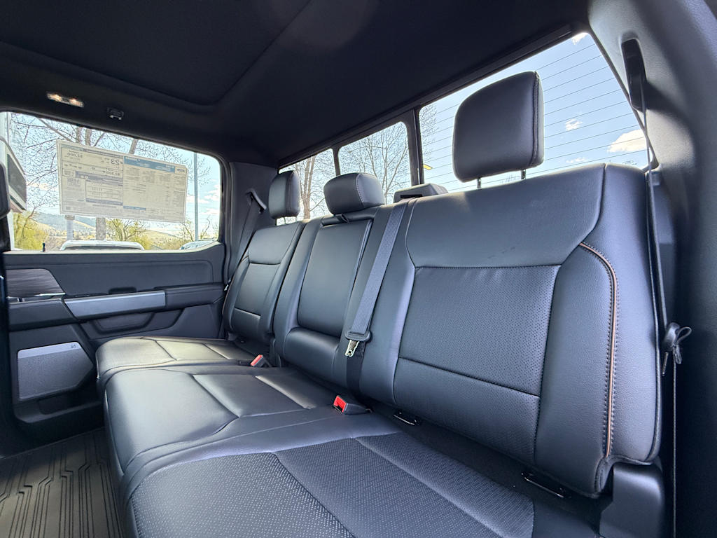 2025 Ford F-150 Lariat 31