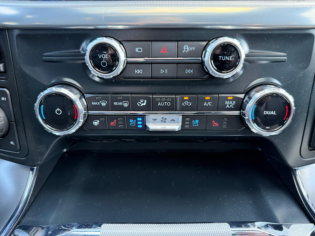 2025 Ford F-150 Lariat 23