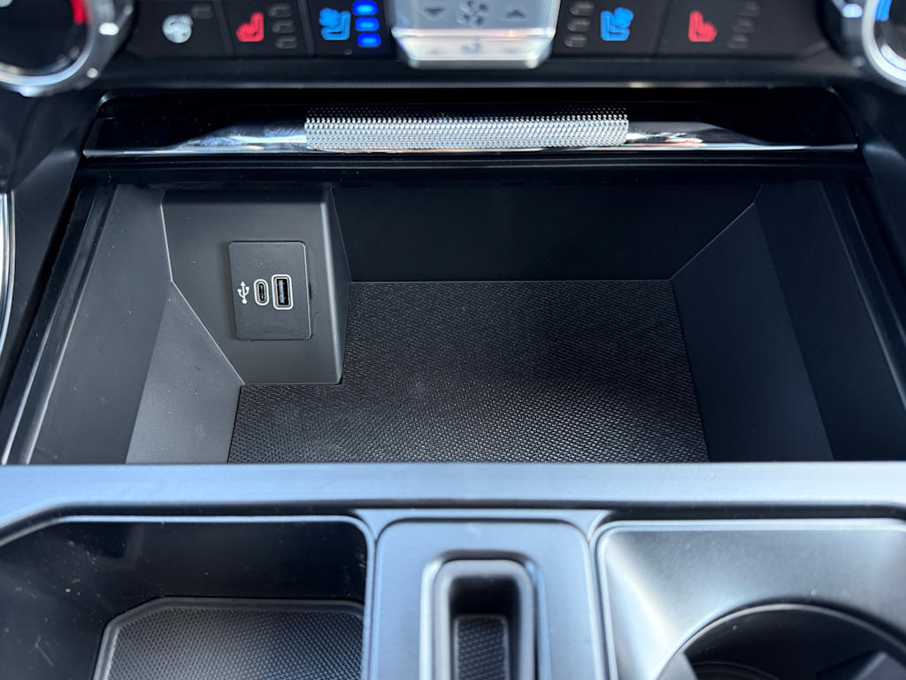 2025 Ford F-150 Lariat 16