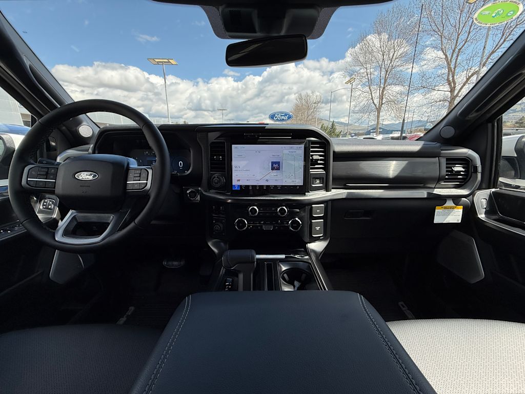 2025 Ford F-150 Lariat 10