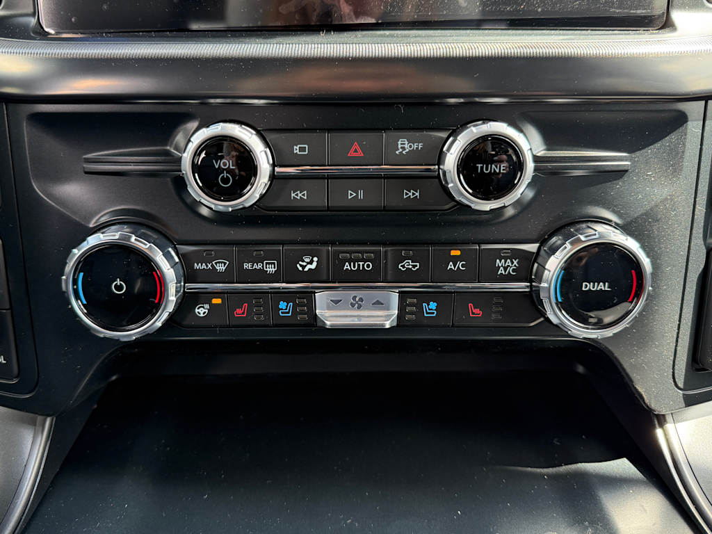 2025 Ford F-150 Lariat 21