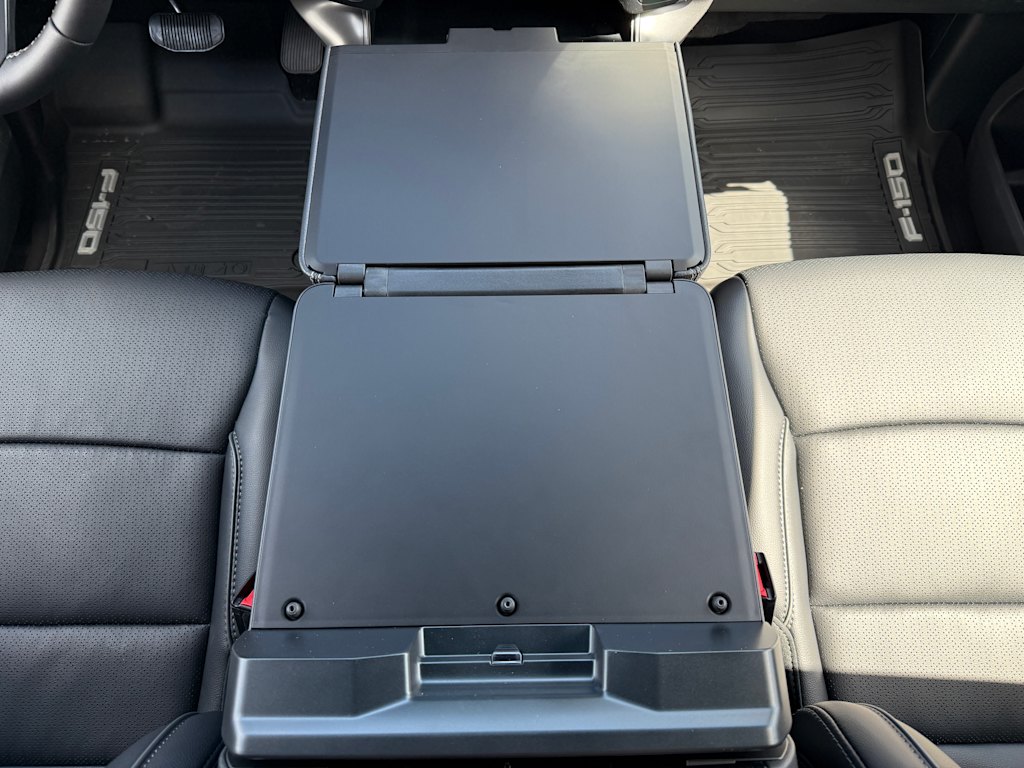 2025 Ford F-150 Lariat 25