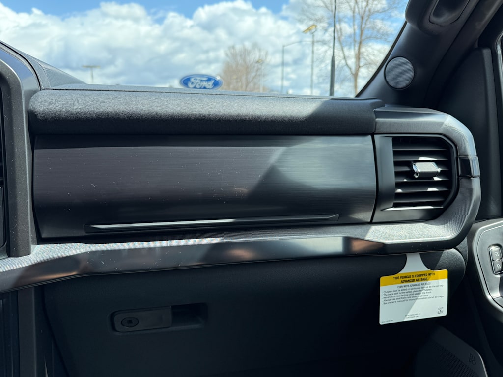 2025 Ford F-150 Lariat 27