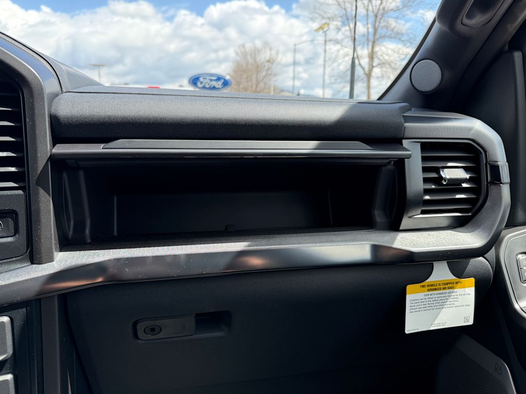 2025 Ford F-150 Lariat 28