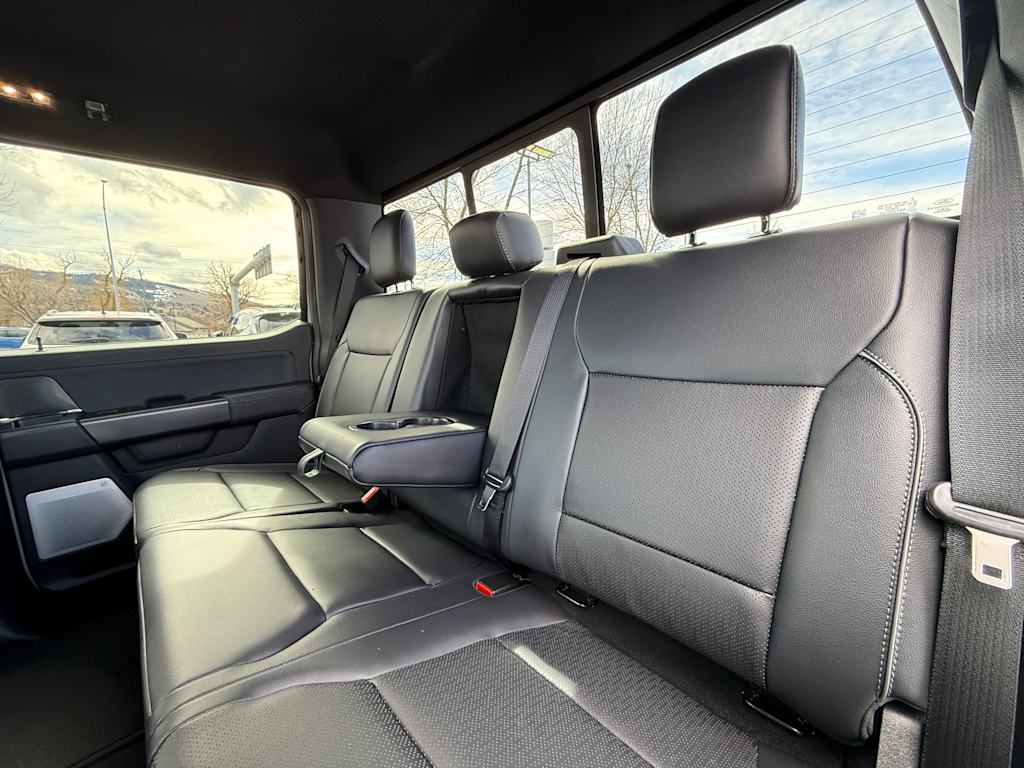 2025 Ford F-150 Lariat 32