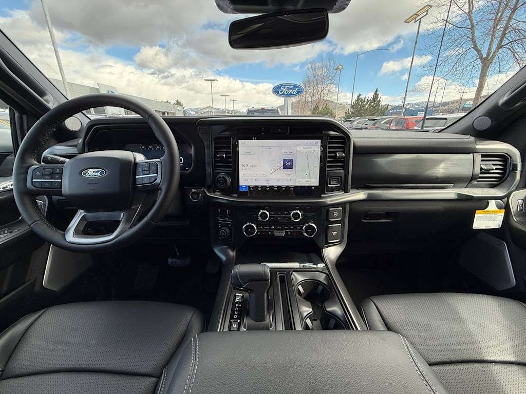 2025 Ford F-150 Lariat 11