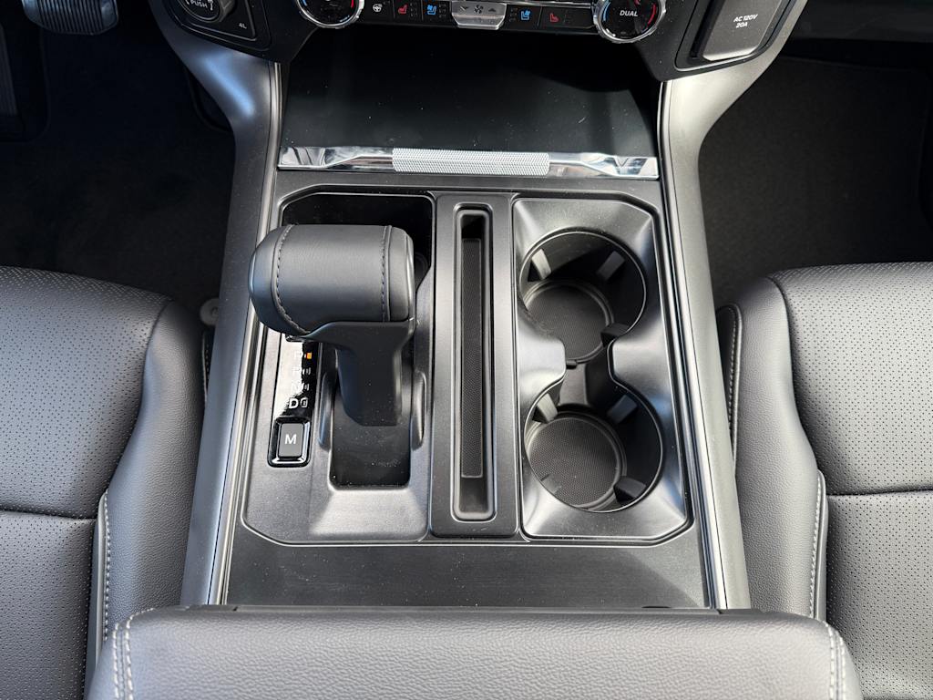 2025 Ford F-150 Lariat 13