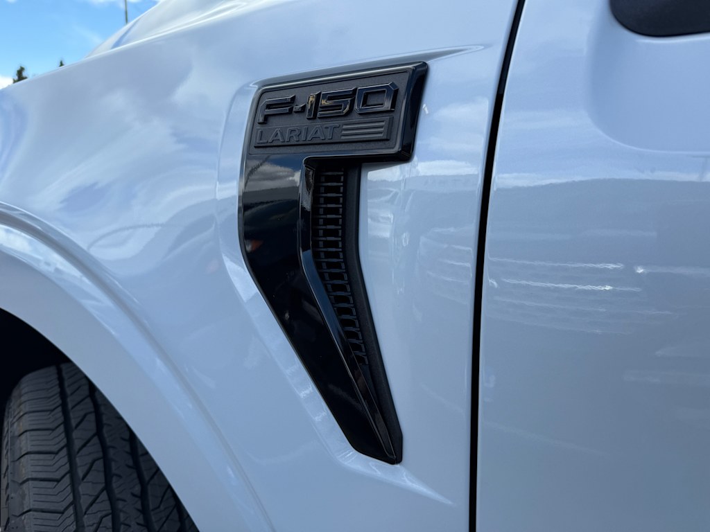 2025 Ford F-150 Lariat 34