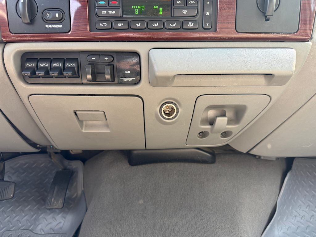 Thumbnail: 2006 Ford F-250 - 20