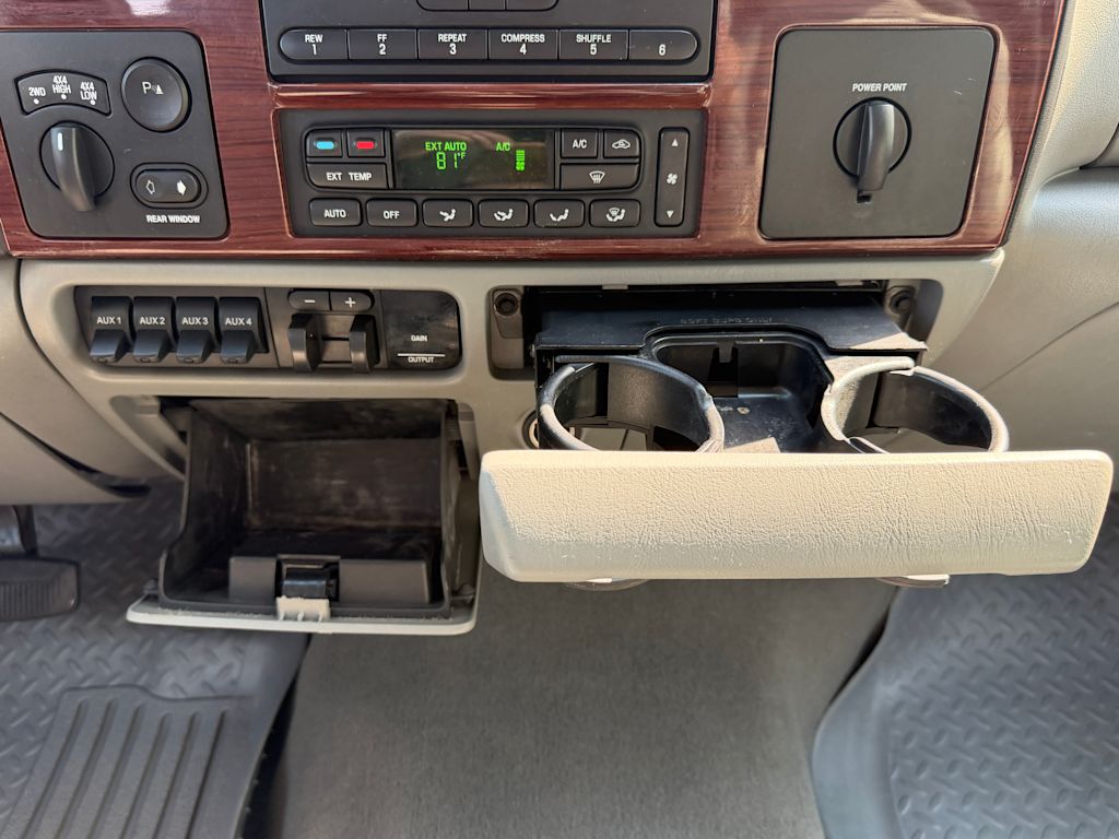 Thumbnail: 2006 Ford F-250 - 21