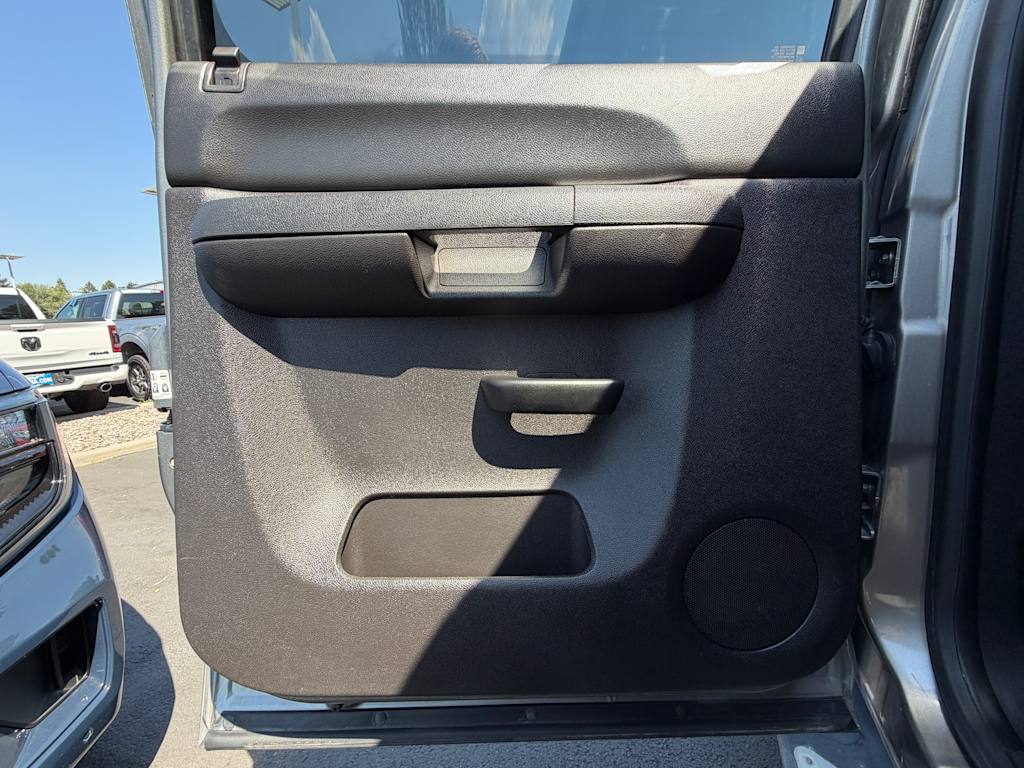 Thumbnail: 2013 Chevrolet Silverado 2500 - 24