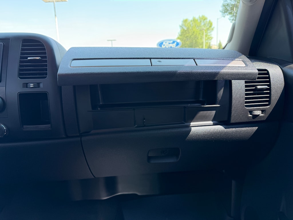 Thumbnail: 2013 Chevrolet Silverado 2500 - 23