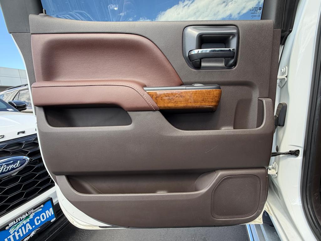 Thumbnail: 2015 Chevrolet Silverado 3500 - 25