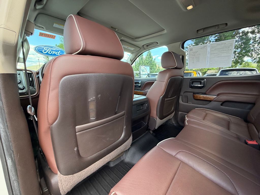 Thumbnail: 2015 Chevrolet Silverado 3500 - 28