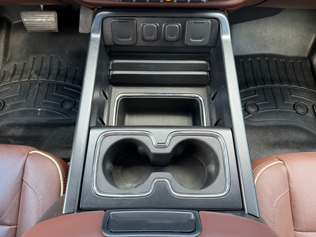 Thumbnail: 2015 Chevrolet Silverado 3500 - 14