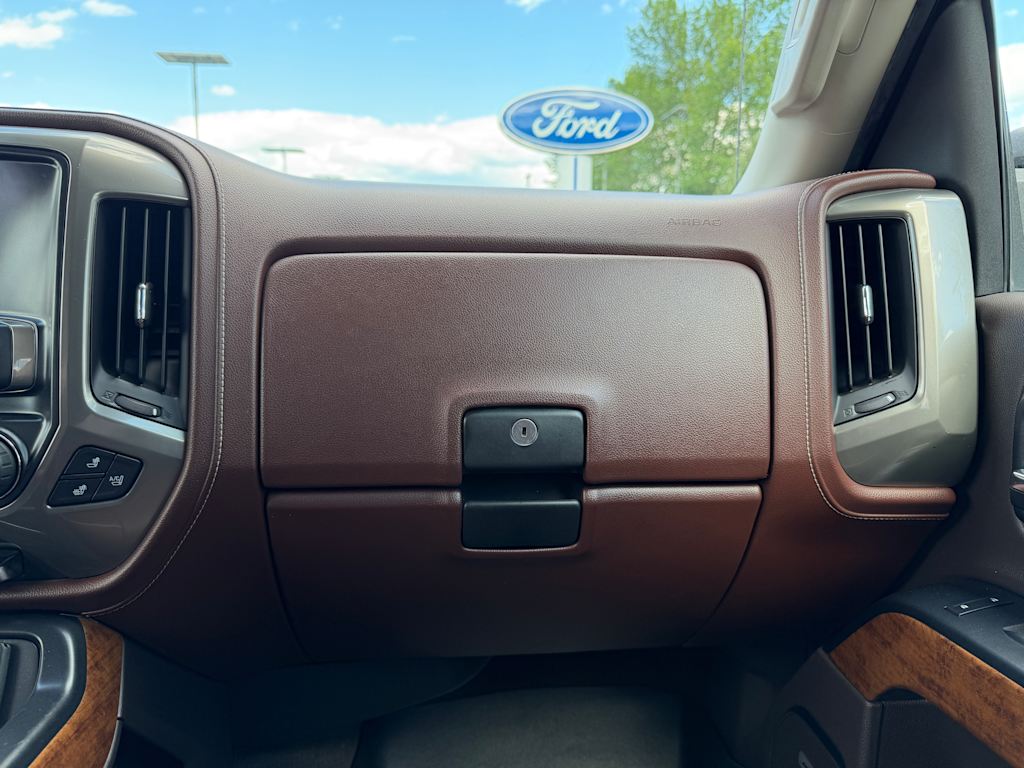 Thumbnail: 2015 Chevrolet Silverado 3500 - 23