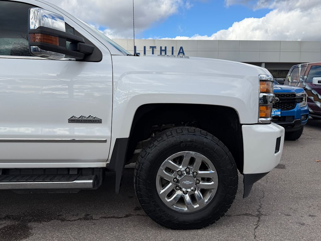 Thumbnail: 2019 Chevrolet Silverado 3500 - 6