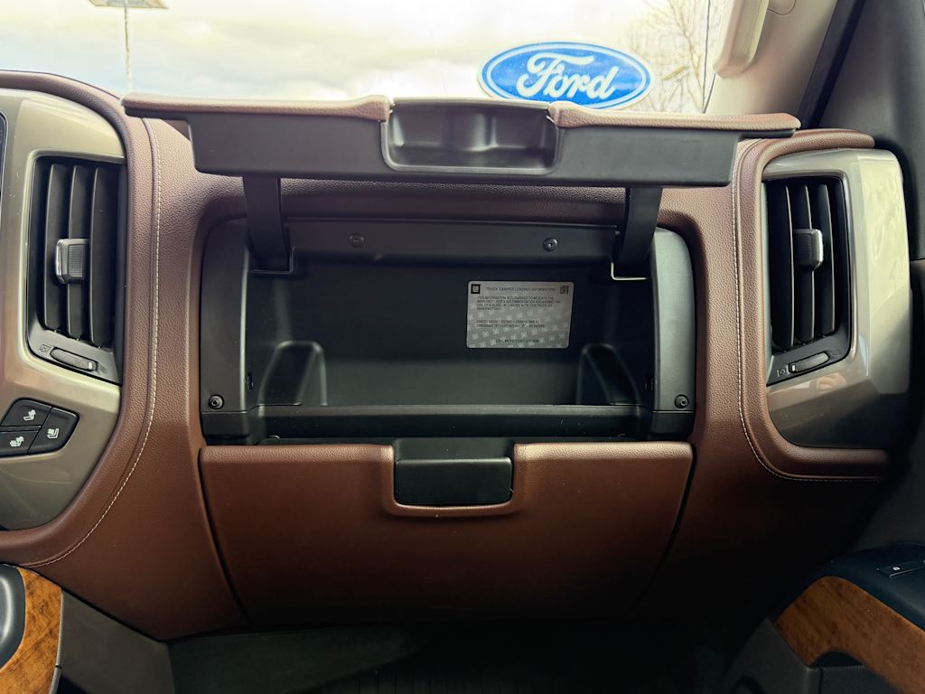 Thumbnail: 2019 Chevrolet Silverado 3500 - 25