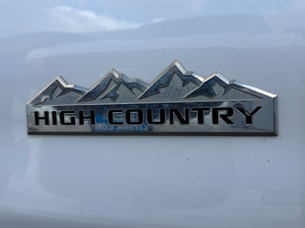 Thumbnail: 2019 Chevrolet Silverado 3500 - 29