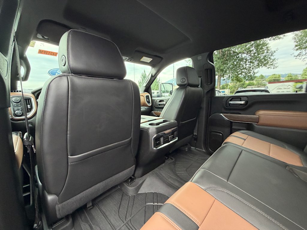 Thumbnail: 2022 Chevrolet Silverado 3500 - 31