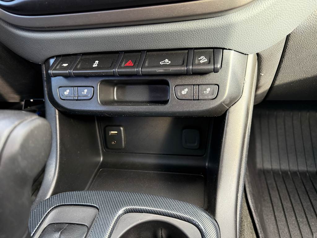 Thumbnail: 2018 Chevrolet Colorado - 22