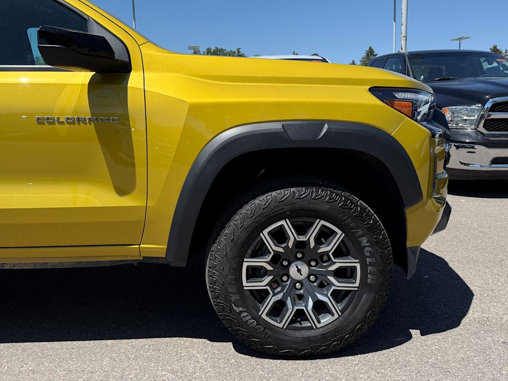 Thumbnail: 2024 Chevrolet Colorado - 6
