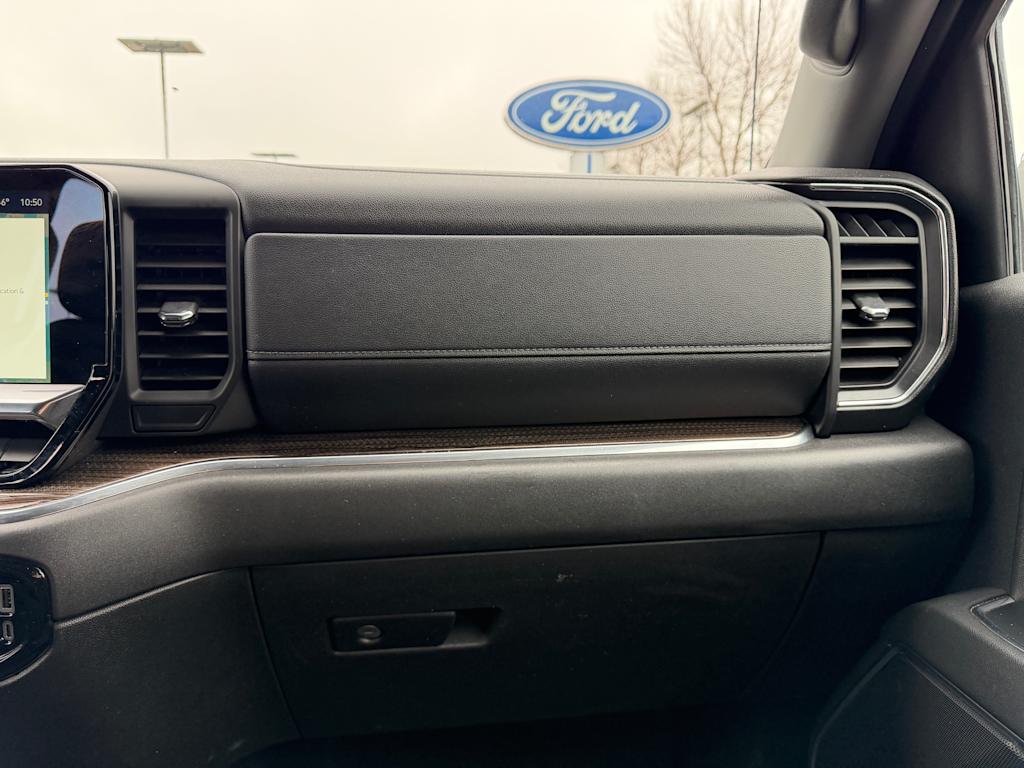 Thumbnail: 2025 Chevrolet Silverado 1500 - 25