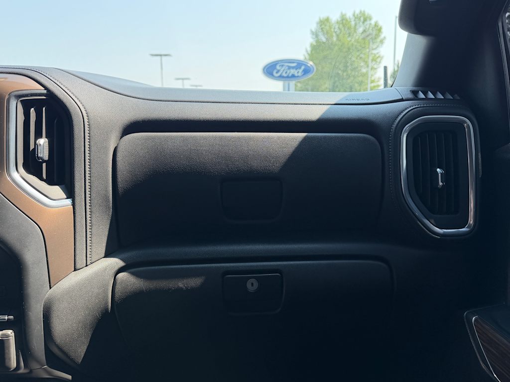 Thumbnail: 2022 Chevrolet Silverado 1500 - 26