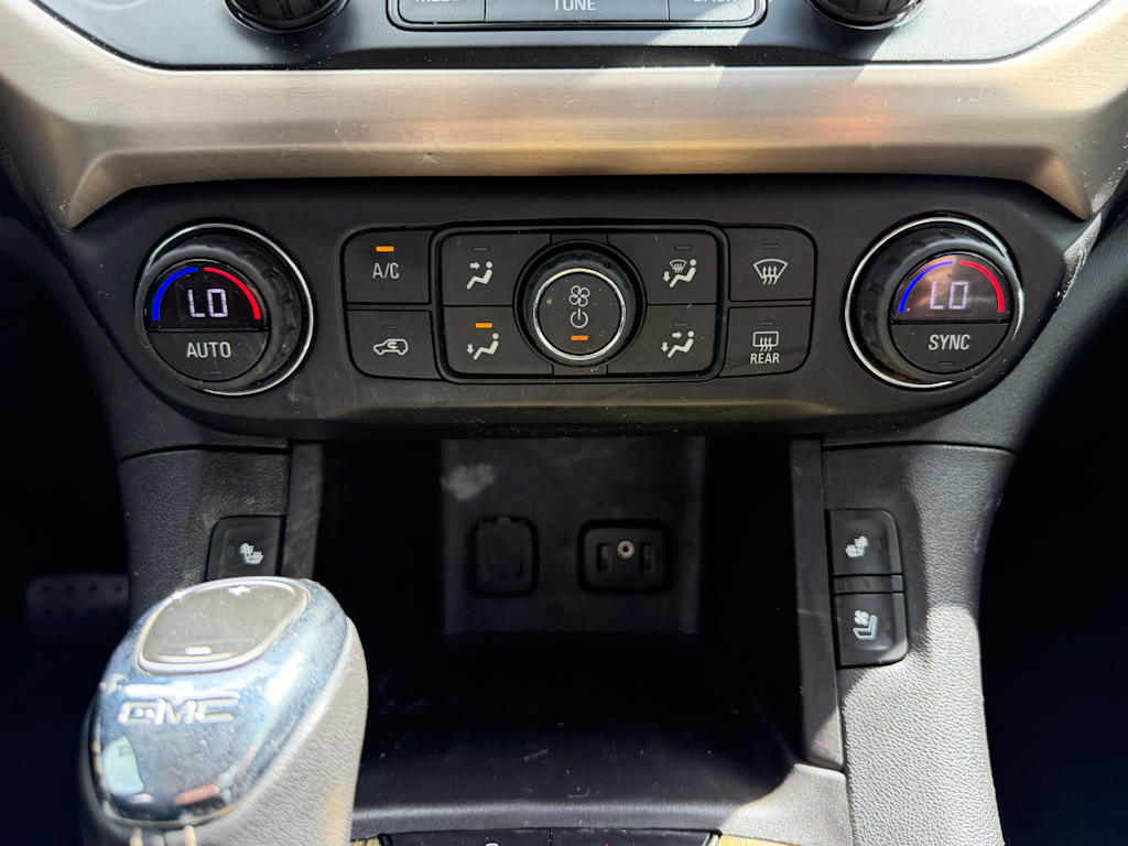 Thumbnail: 2019 GMC Acadia - 23