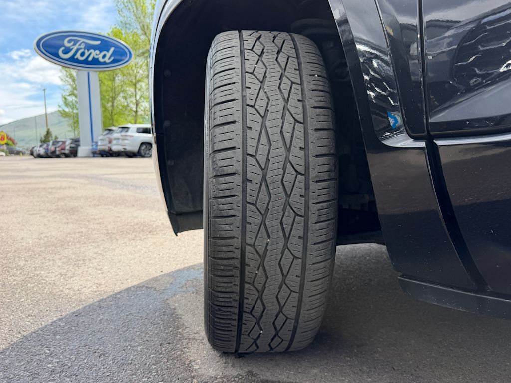 Thumbnail: 2019 GMC Acadia - 32