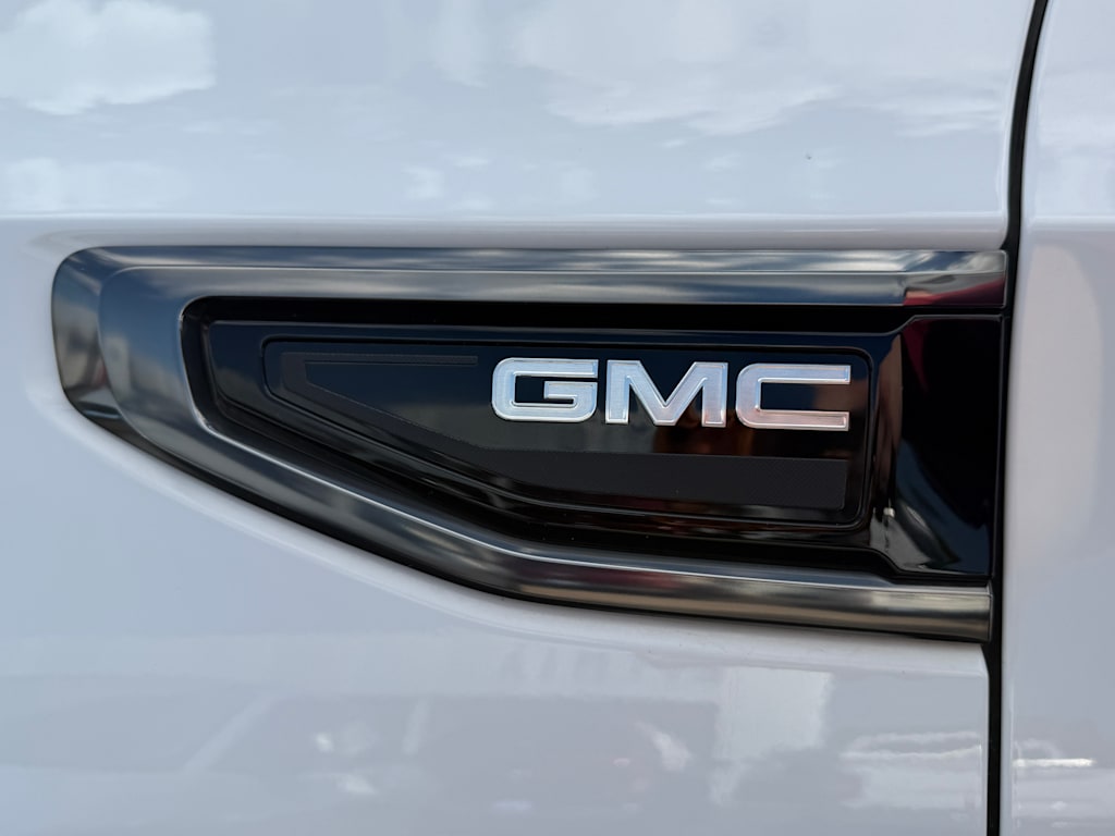 Thumbnail: 2024 GMC Yukon XL - 30