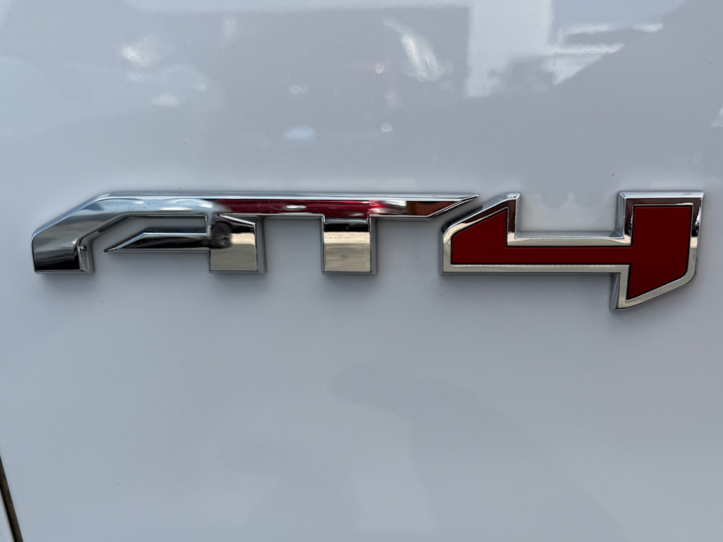 Thumbnail: 2024 GMC Yukon XL - 5