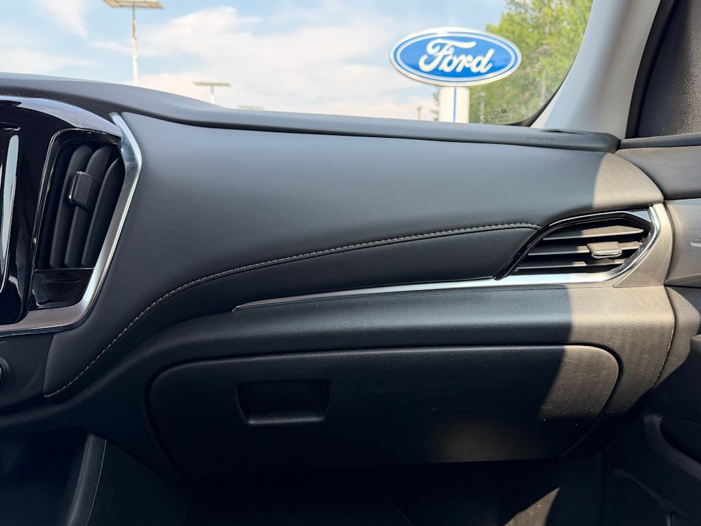 Thumbnail: 2021 Chevrolet Traverse - 26
