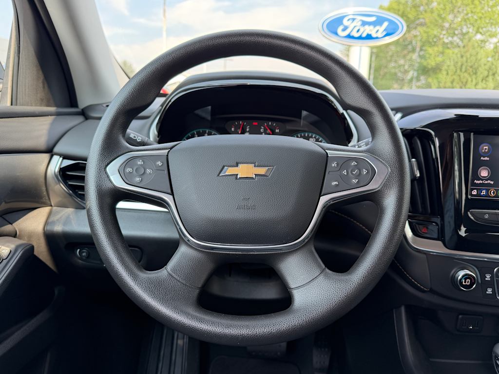 Thumbnail: 2021 Chevrolet Traverse - 8