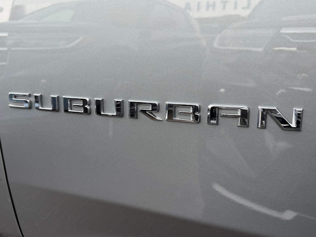 Thumbnail: 2024 Chevrolet Suburban - 6