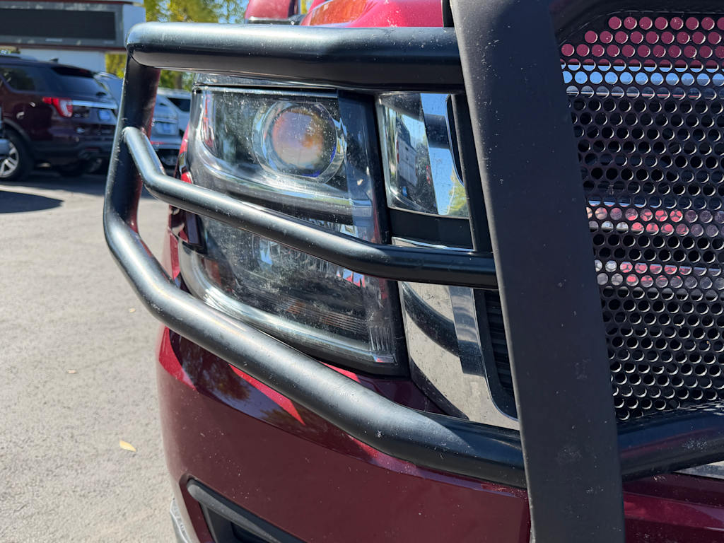 Thumbnail: 2016 Chevrolet Suburban - 17