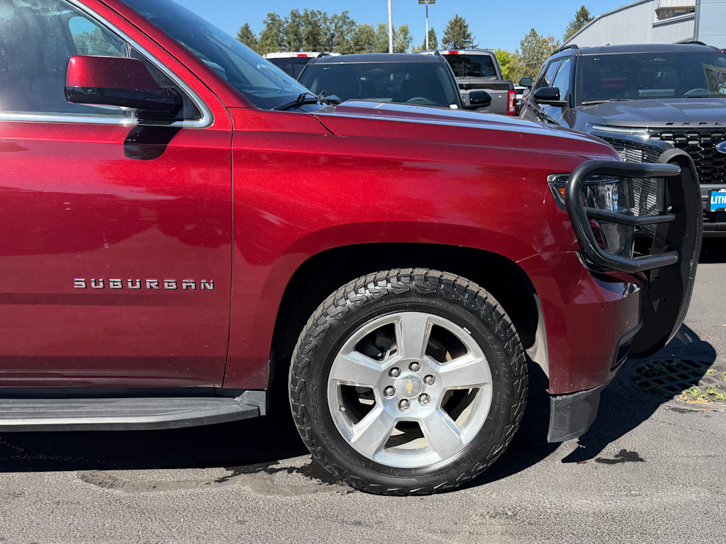 Thumbnail: 2016 Chevrolet Suburban - 6