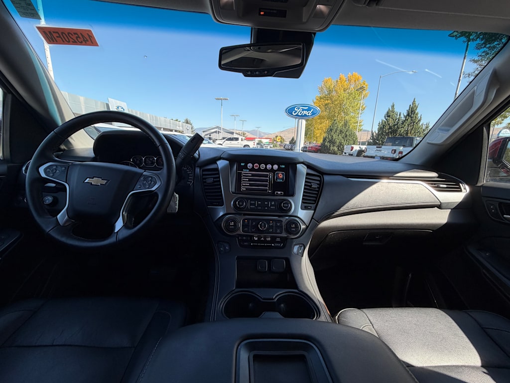 Thumbnail: 2016 Chevrolet Suburban - 11