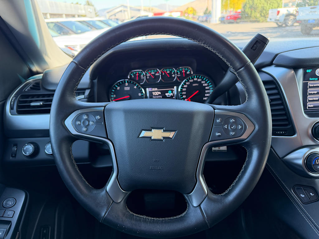 Thumbnail: 2016 Chevrolet Suburban - 7