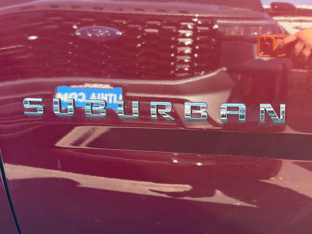 Thumbnail: 2016 Chevrolet Suburban - 5