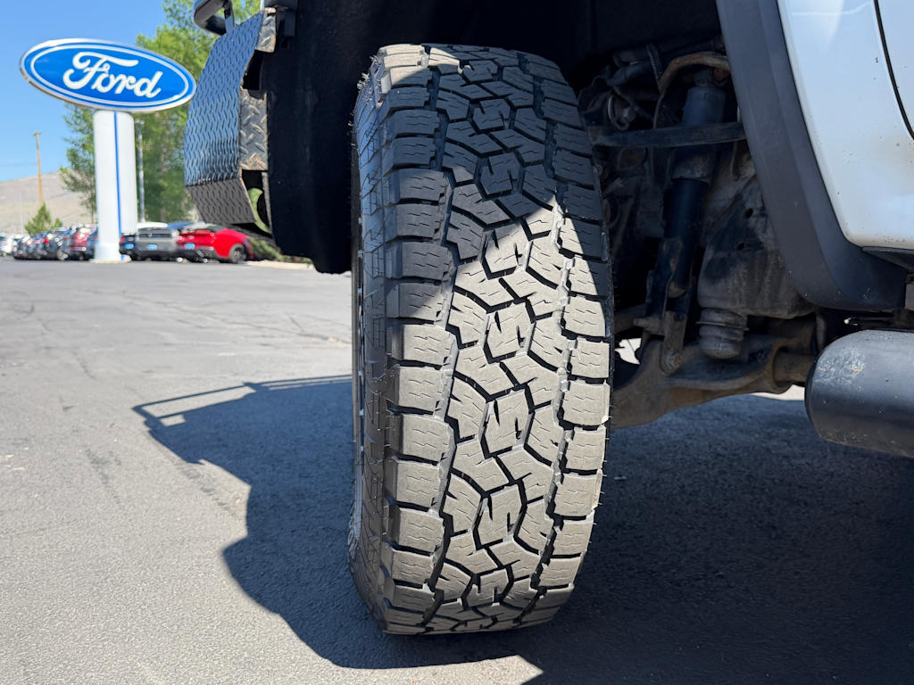 Thumbnail: 2016 GMC Sierra 2500 - 28
