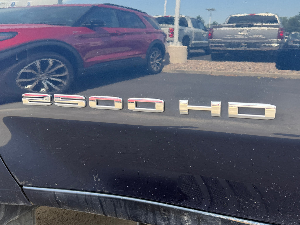 Thumbnail: 2021 GMC Sierra 2500 - 32
