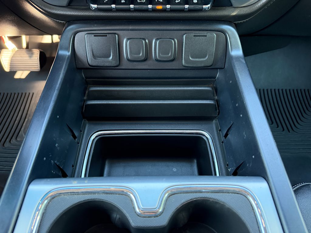 Thumbnail: 2015 GMC Sierra 3500 - 21