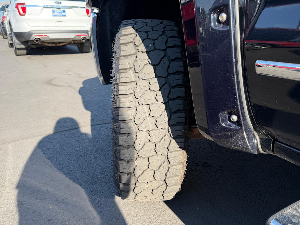 Thumbnail: 2015 GMC Sierra 3500 - 28